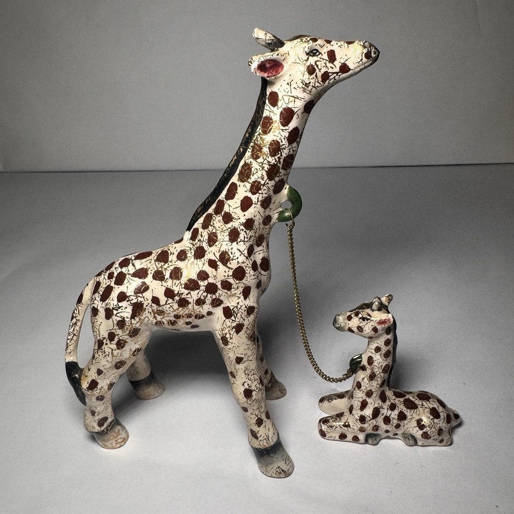 Vintage Ceramic Mother Giraffe With 1 Baby Made In Japan Gold Accents